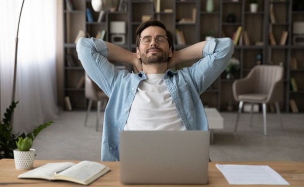 Как использовать LLM для очеловечивания контента и масштабирования исследований